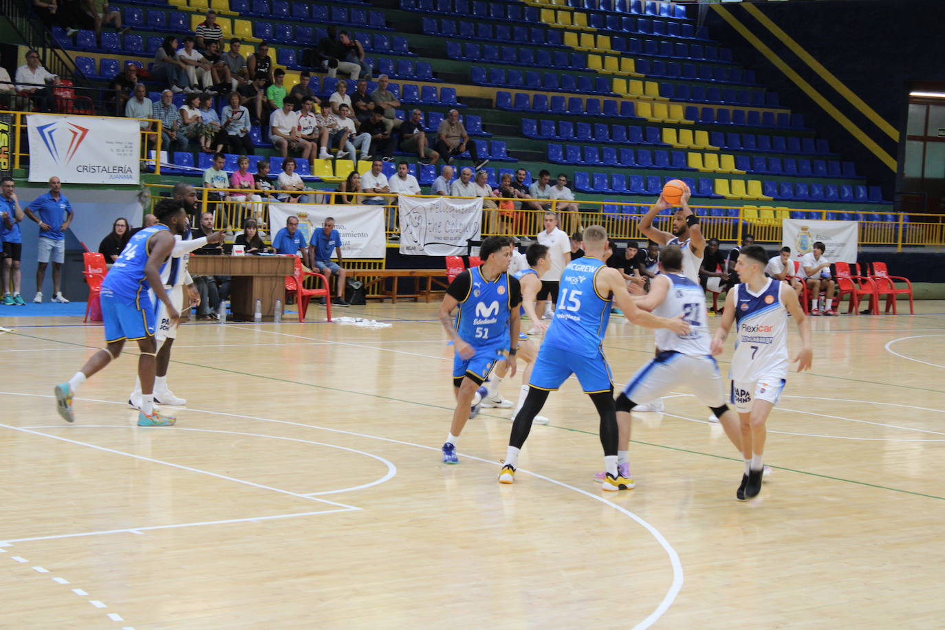 Béjar disfruta con el baloncesto