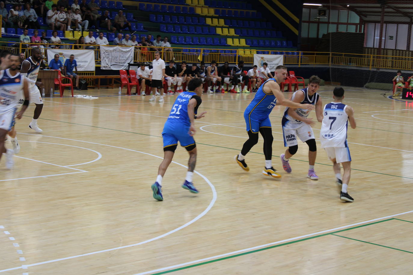 Béjar disfruta con el baloncesto