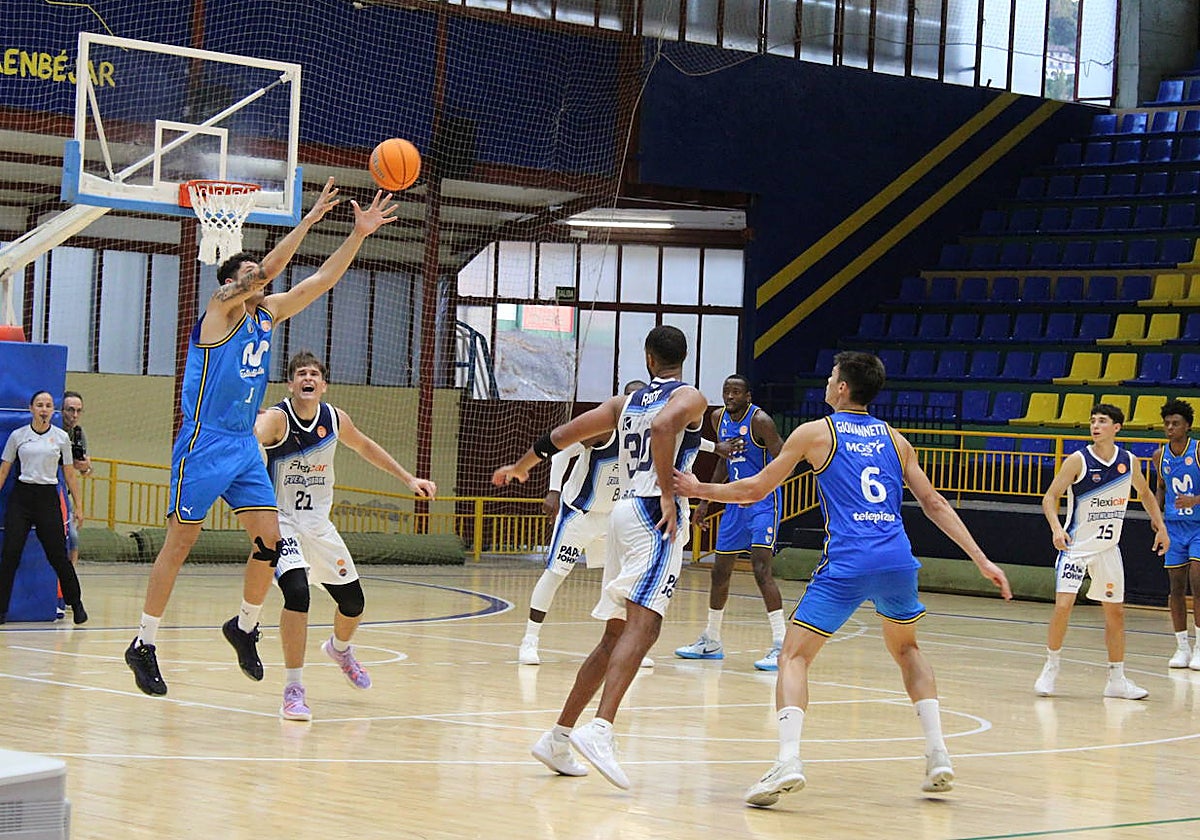 Béjar disfruta con el baloncesto