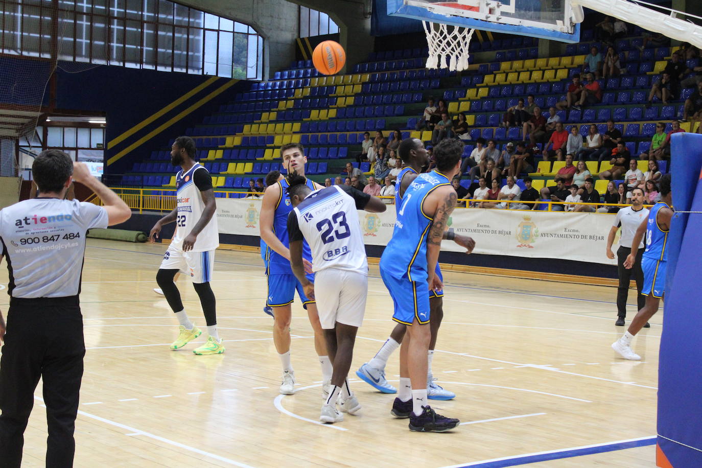 Béjar disfruta con el baloncesto