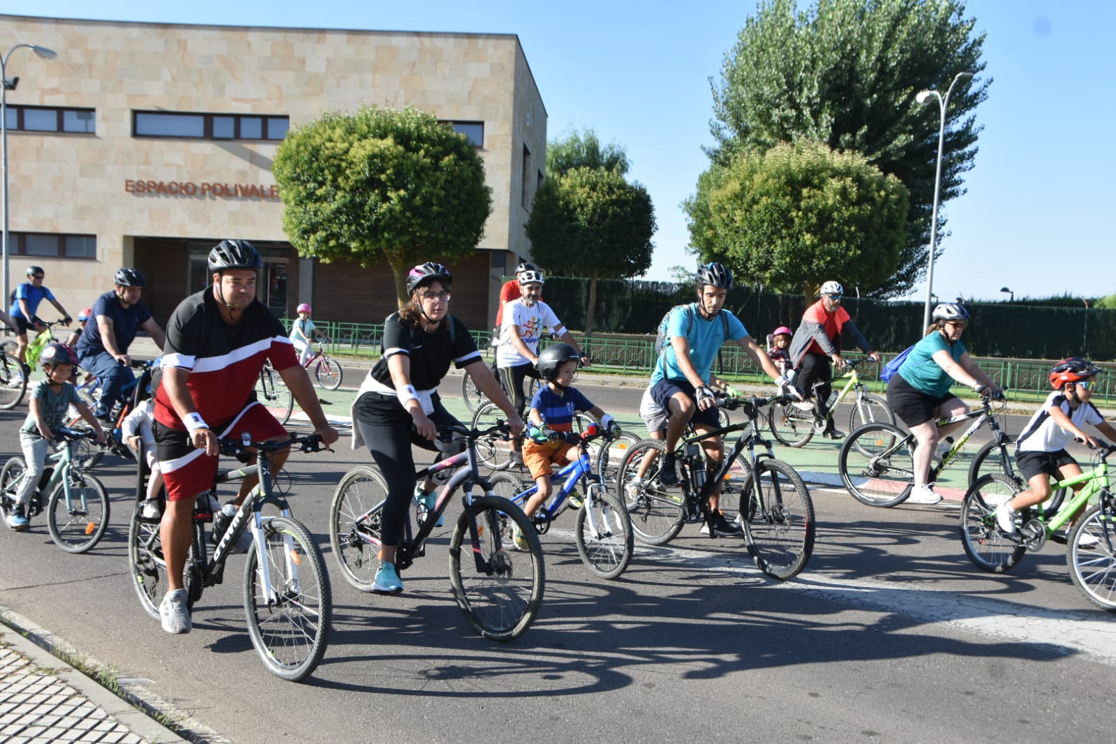 Villares &#039;pedalea&#039; un año más en familia