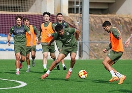 Imagen de los jugadores de Unionistas en un entrenamiento.