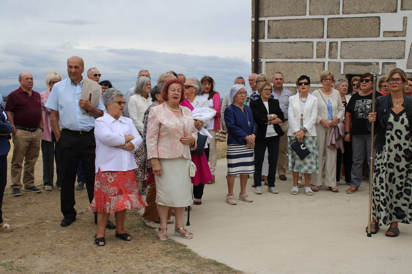 Gallegos de Solmirón acompaña a la Virgen de Gracia Carrero