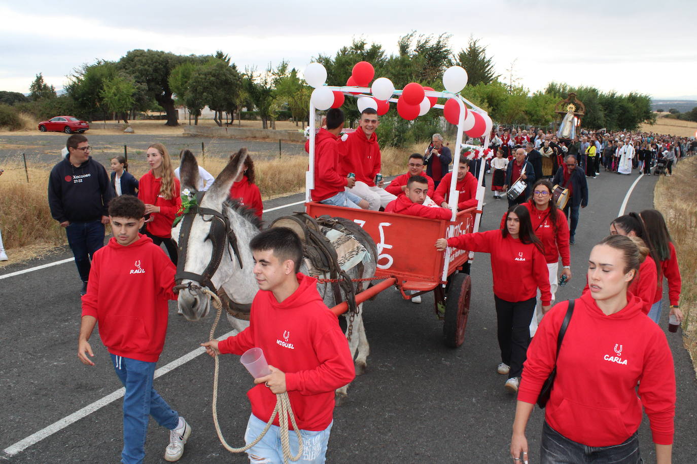 Honores a la Virgen del Carrascal en Cespedosa de Tormes