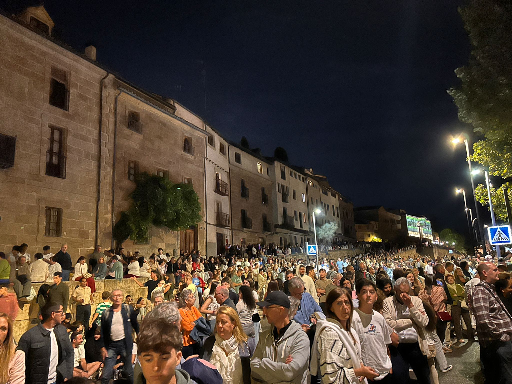 Atronador espectáculo de luz y color para iniciar las Fiestas