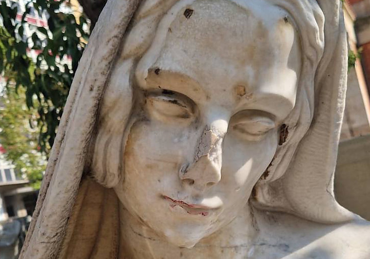 Imagen principal - &#039;La Montaraza&#039; ya luce nueva nariz: «Cuando la vi mi satisfacción fue máxima»