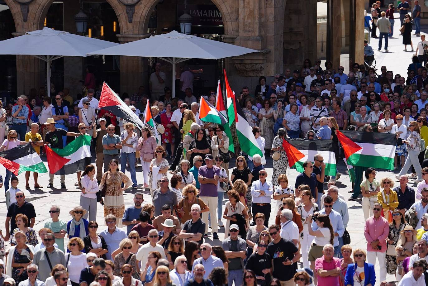 El pregón de Sara Cuadrado en el Ayuntamiento, en imágenes