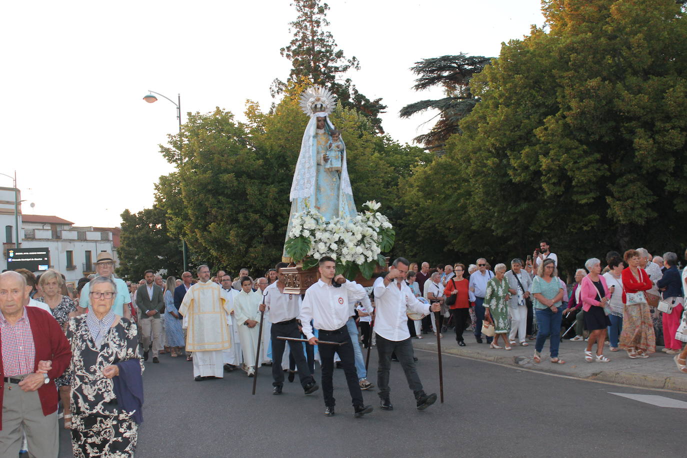 La Virgen de la Peña de Francia eleva las almas de Ciudad Rodrigo