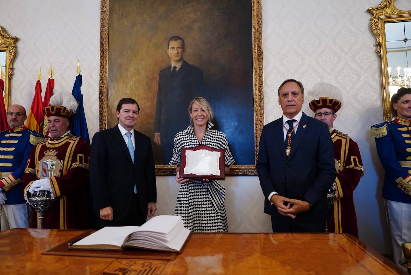 El pregón de Sara Cuadrado en el Ayuntamiento, en imágenes