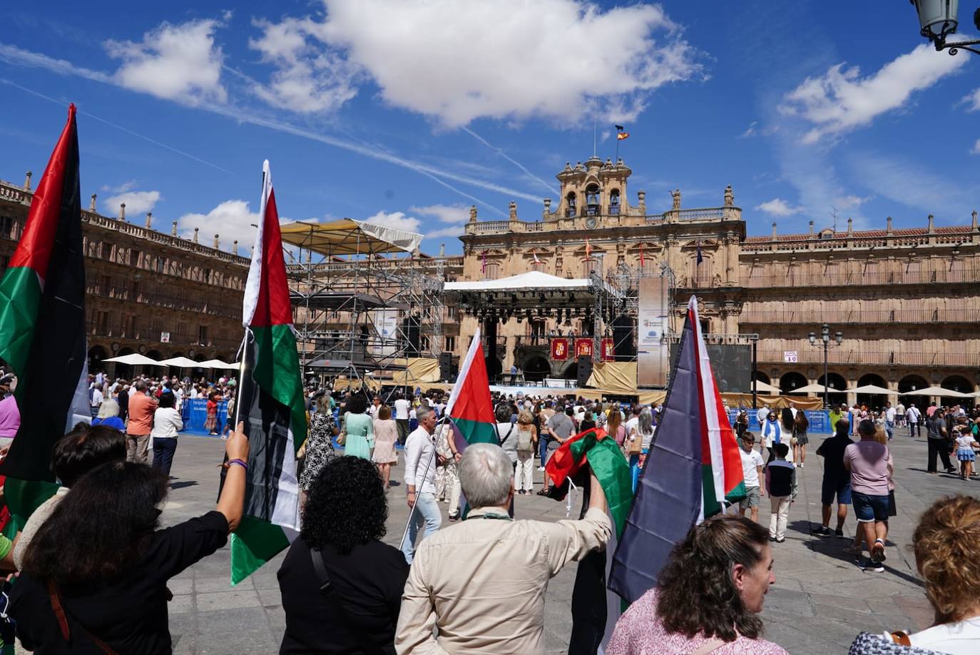 El pregón de Sara Cuadrado en el Ayuntamiento, en imágenes