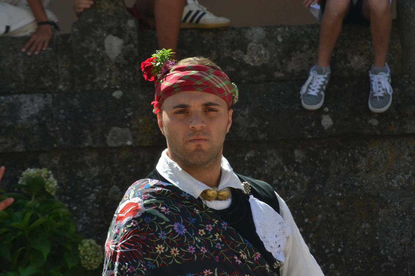 Miranda del Castañar baila en honor a su patrona, la Virgen de la Cuesta