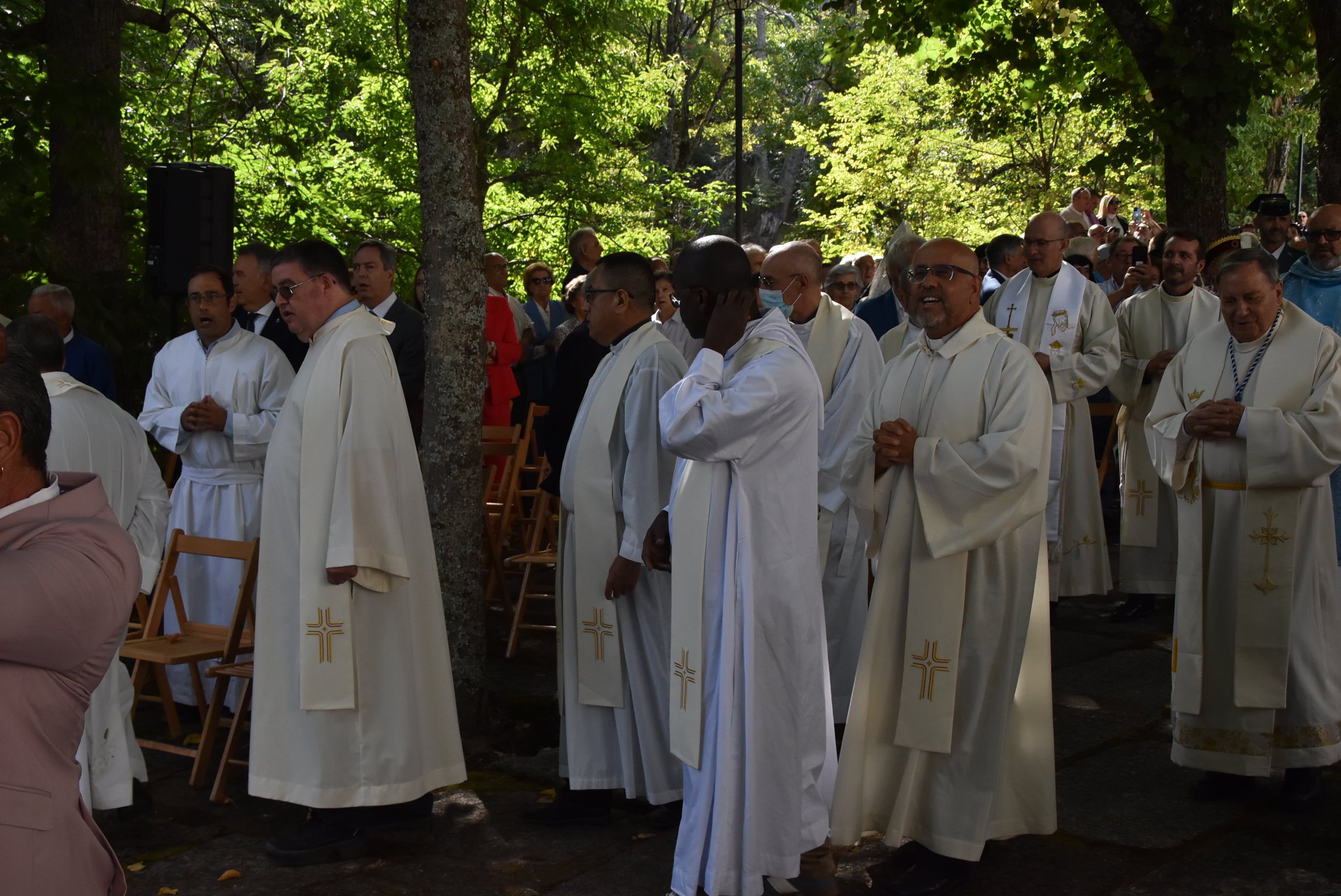 El paraje de El Castañar en Béjar se llena de fieles para acompañar a la Virgen