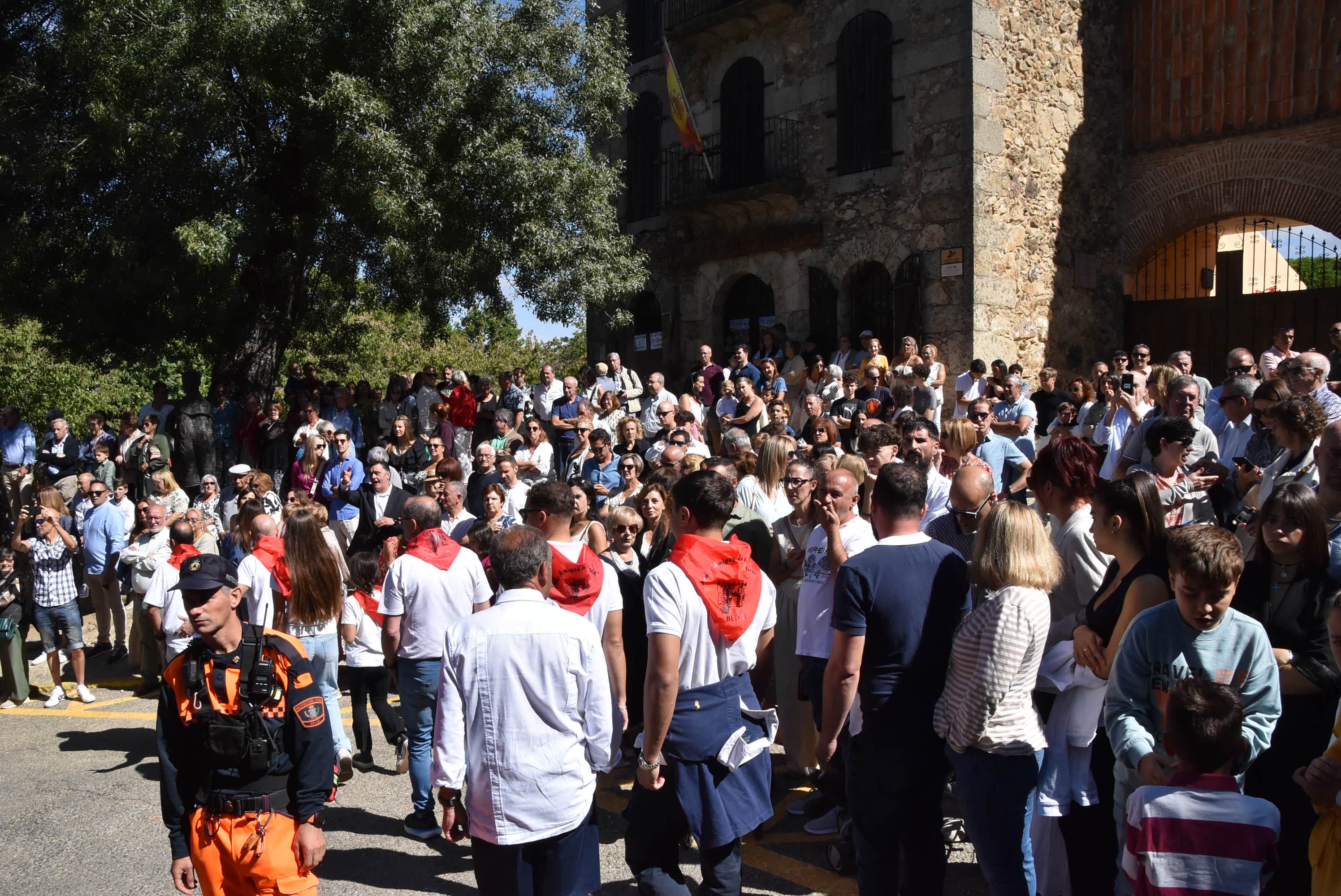 El paraje de El Castañar en Béjar se llena de fieles para acompañar a la Virgen