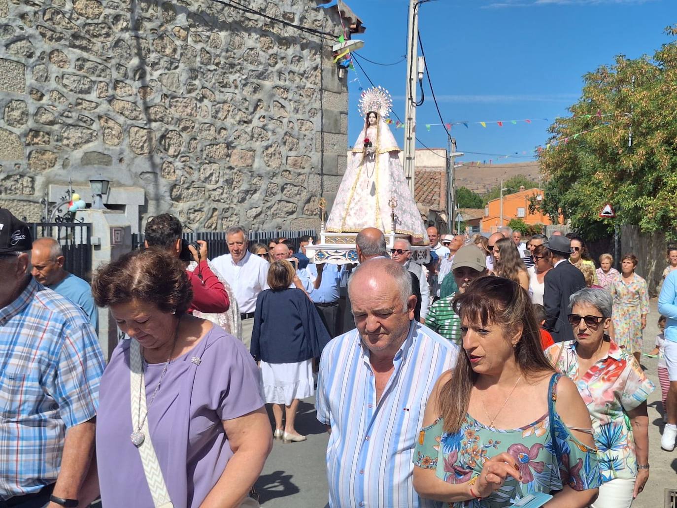 Encuentro junto a la Virgen de Gracia Carrero en Gallegos de Solmirón