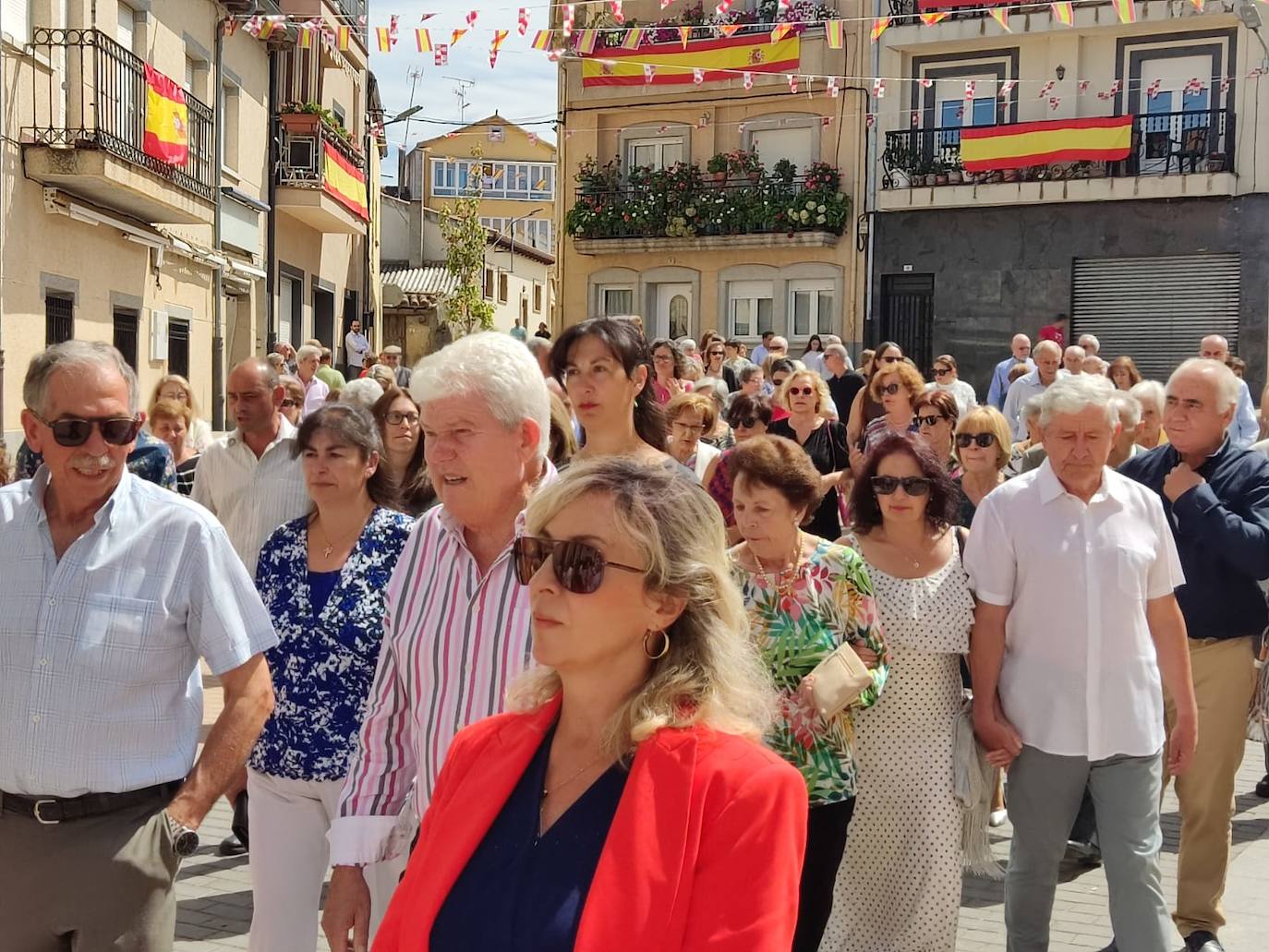Día de esplendor para honrar a la Virgen en Cespedosa de Tormes