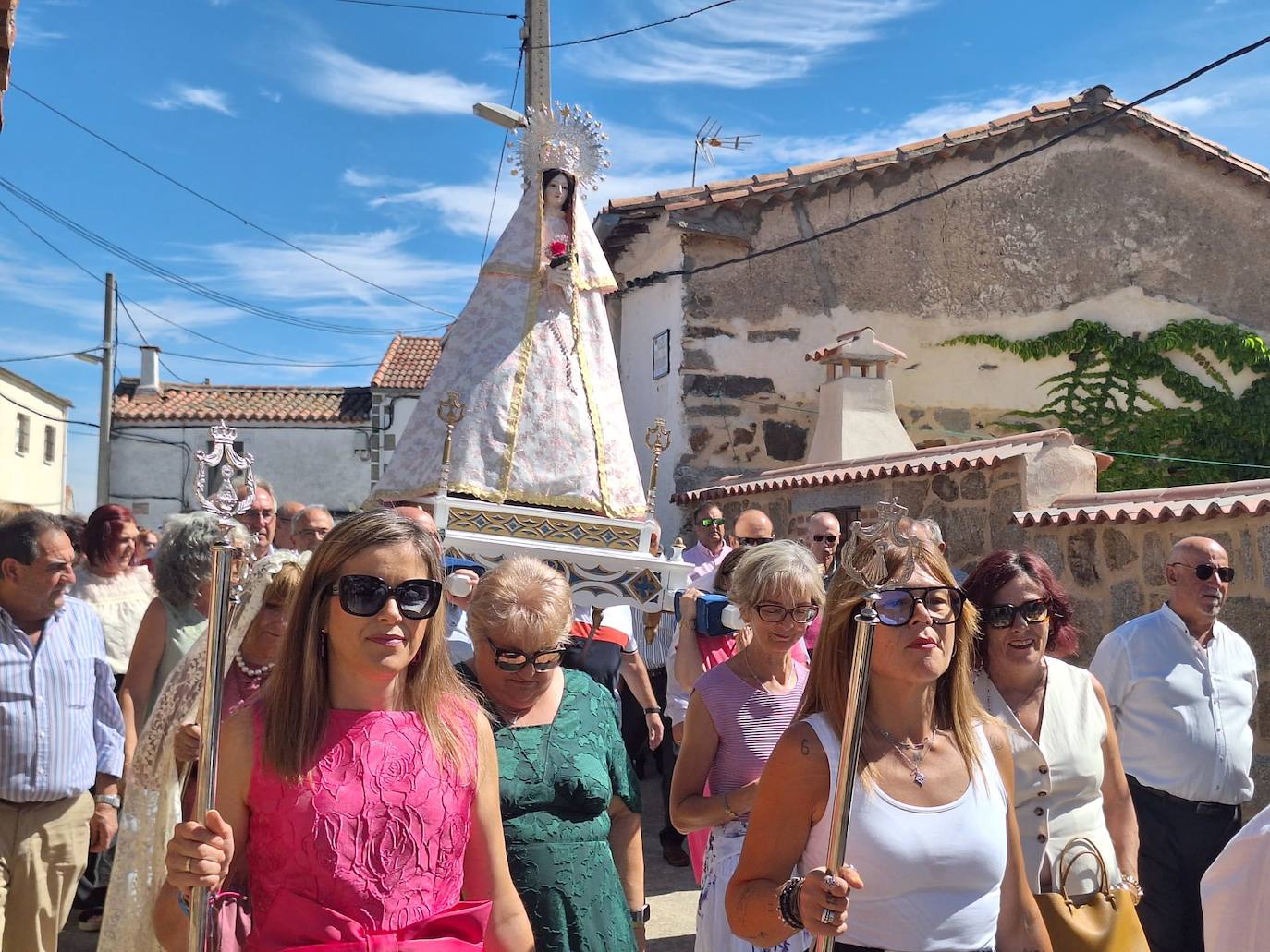 Encuentro junto a la Virgen de Gracia Carrero en Gallegos de Solmirón