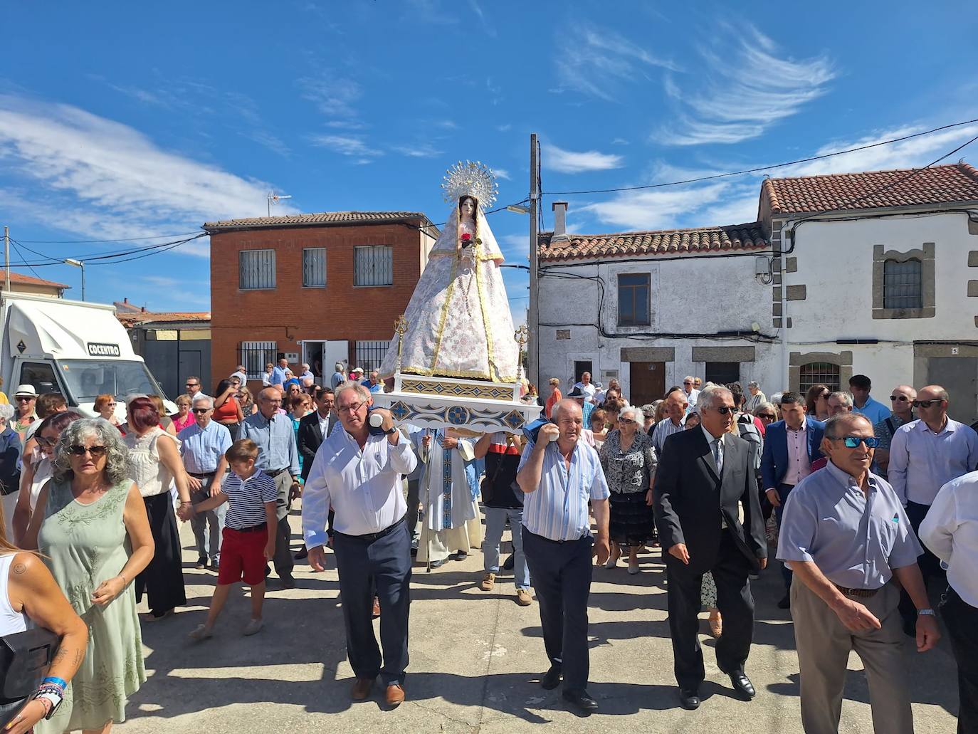 Encuentro junto a la Virgen de Gracia Carrero en Gallegos de Solmirón