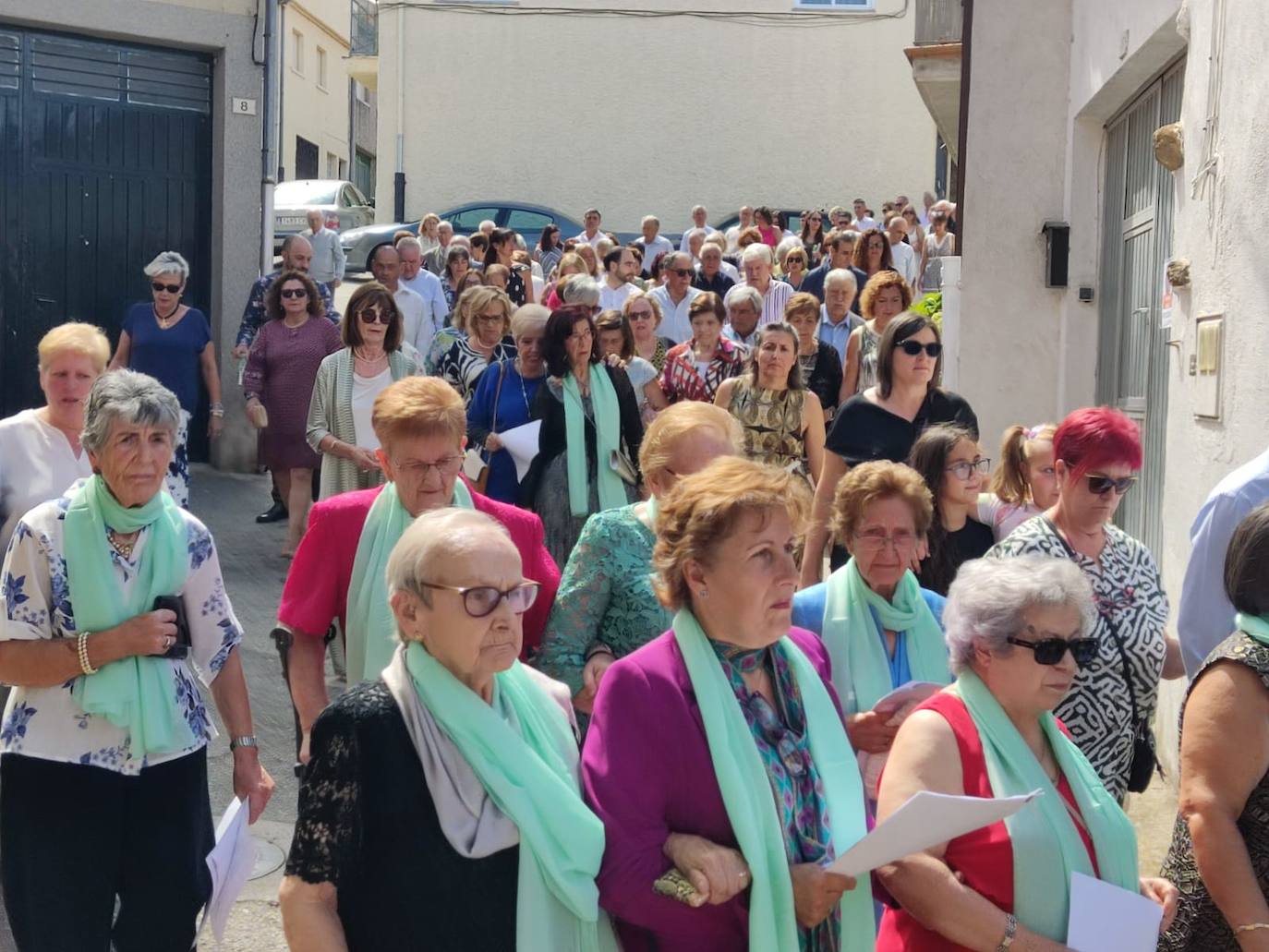 Día de esplendor para honrar a la Virgen en Cespedosa de Tormes