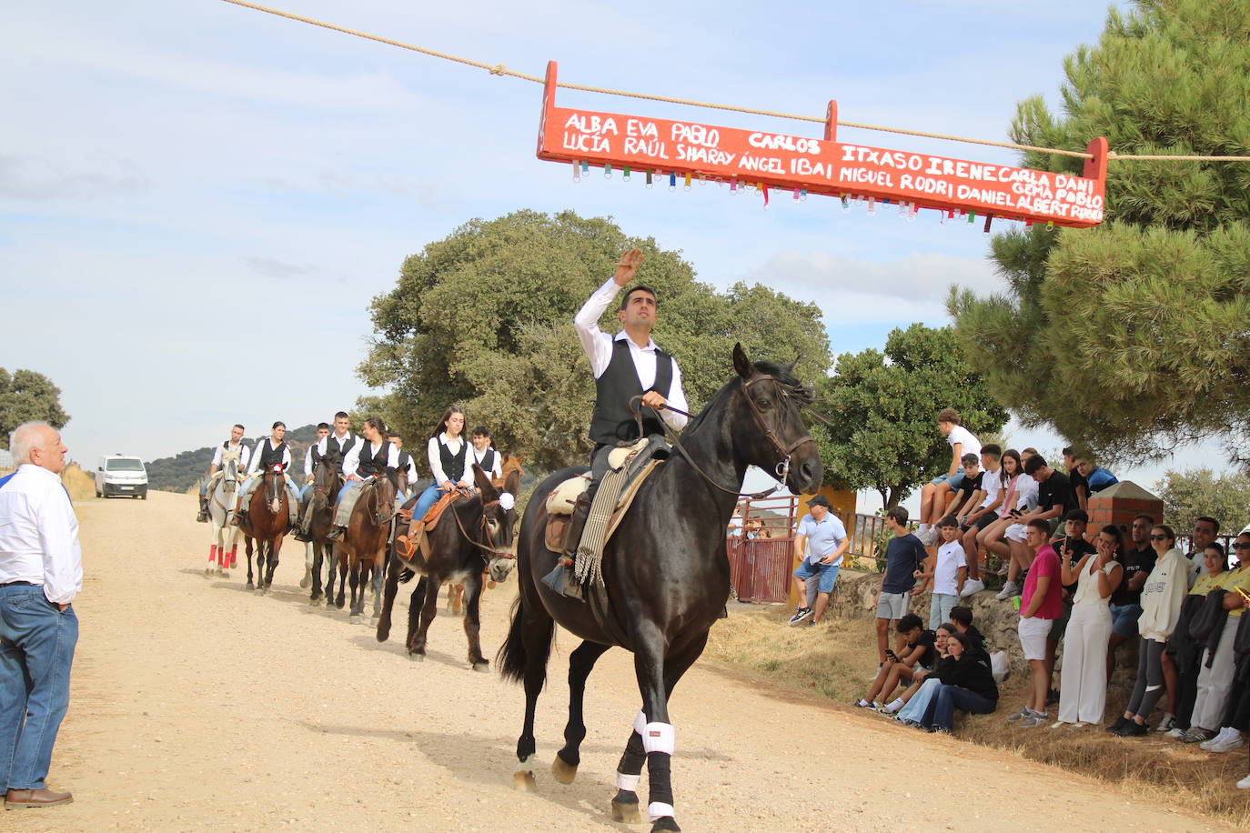 Día de esplendor para honrar a la Virgen en Cespedosa de Tormes