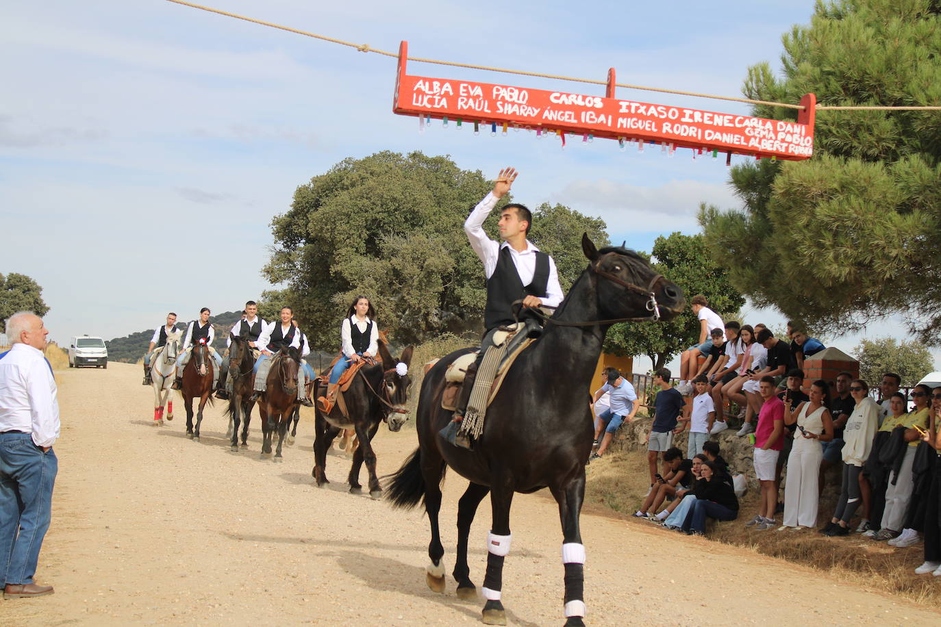 Día de esplendor para honrar a la Virgen en Cespedosa de Tormes