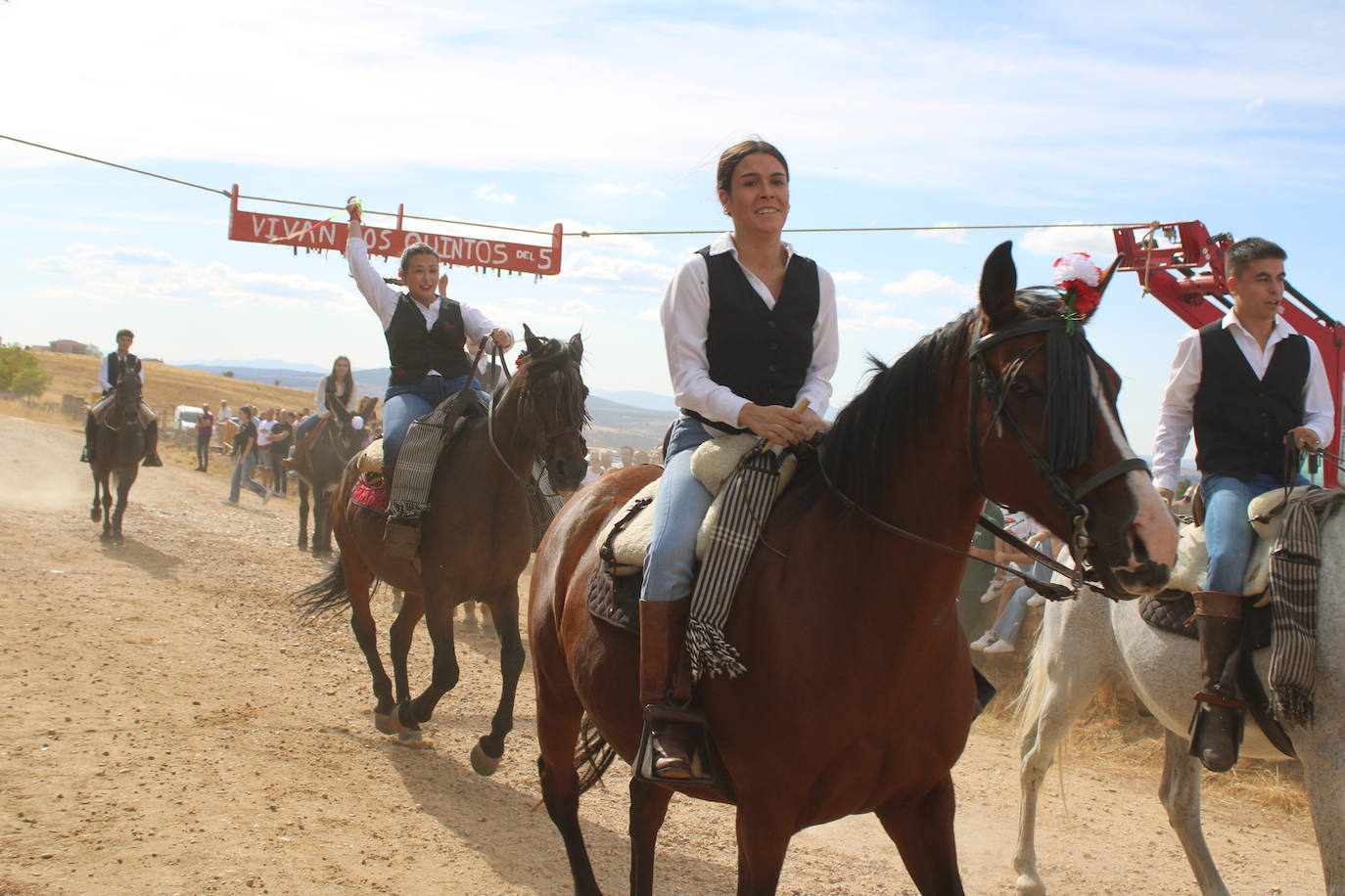 Día de esplendor para honrar a la Virgen en Cespedosa de Tormes