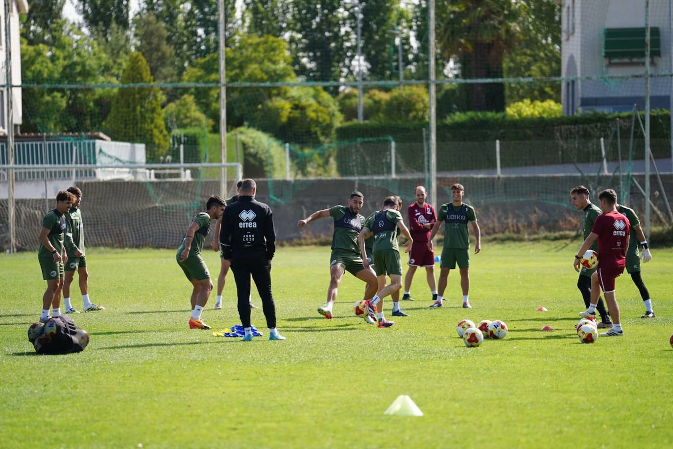 El anexo al Tori acoge la primera sesión de la semana para Unionistas con la vista puesta en el Pedro Escartín