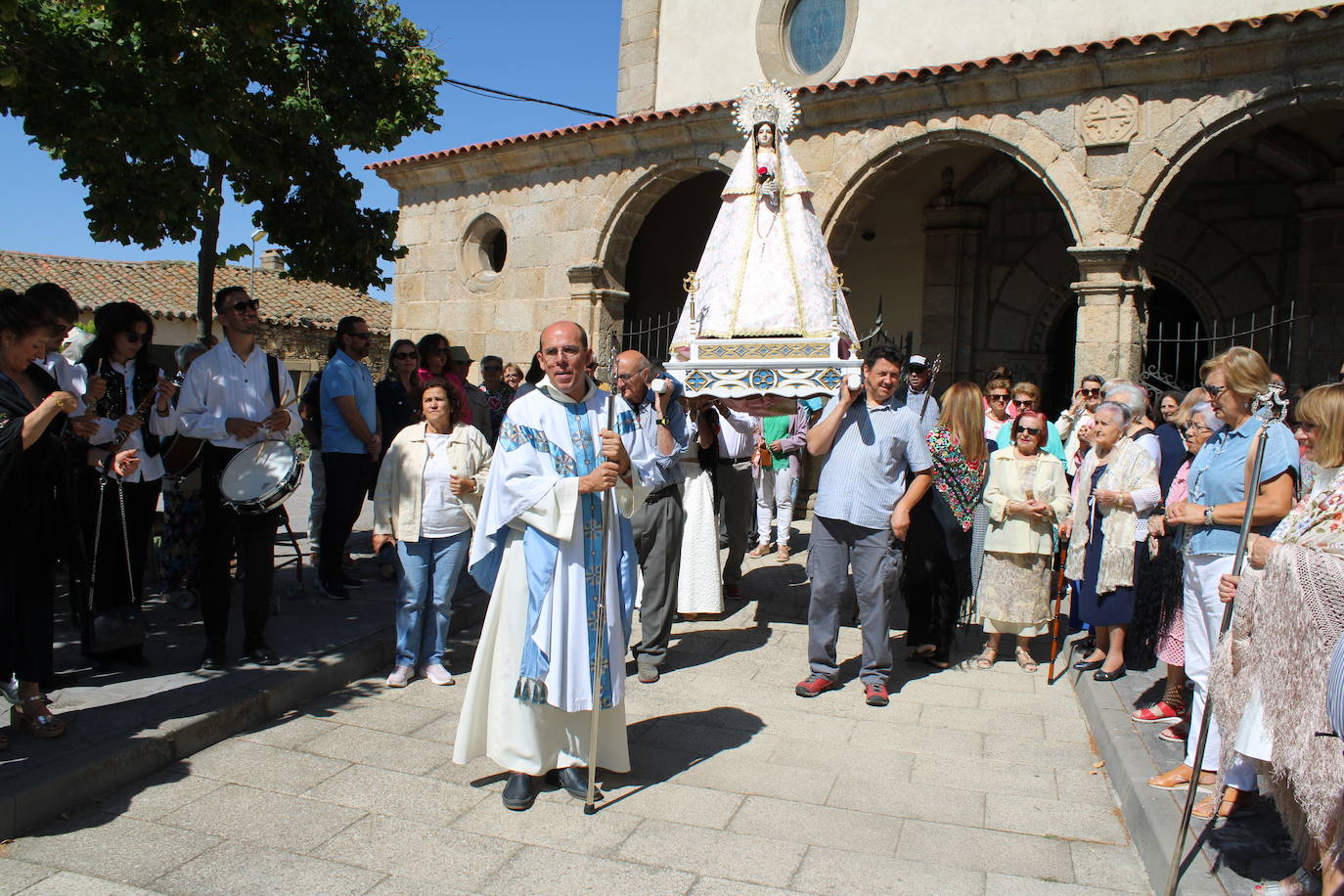 Gallegos de Solmirón entona el &quot;Adiós&quot; a la Virgen de Gracia Carrero
