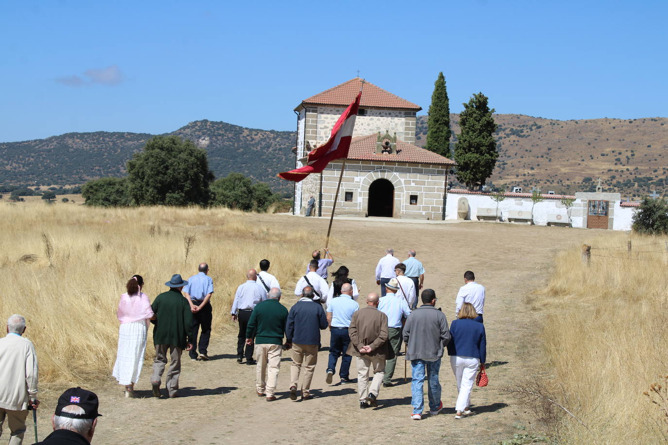 Gallegos de Solmirón entona el &quot;Adiós&quot; a la Virgen de Gracia Carrero