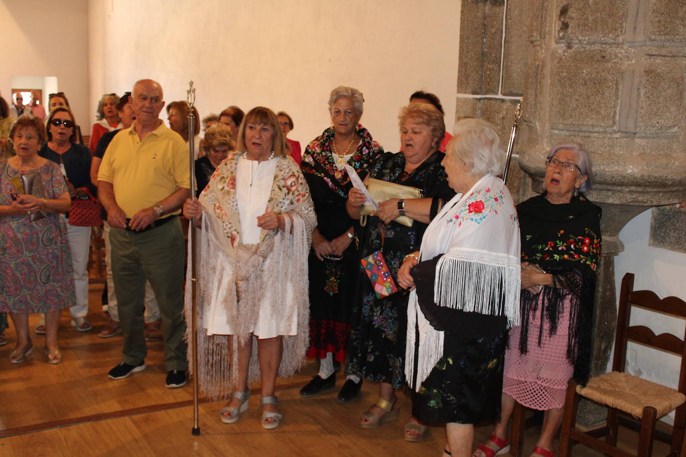 Gallegos de Solmirón entona el &quot;Adiós&quot; a la Virgen de Gracia Carrero