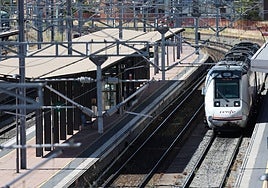 Un tren en la estación de Salamanca.
