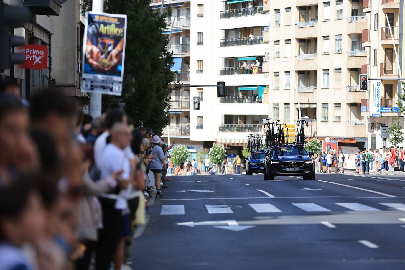 Mucha seguridad, protestas, y afición por el ciclismo: todas las imágenes de La Vuelta en Salamanca