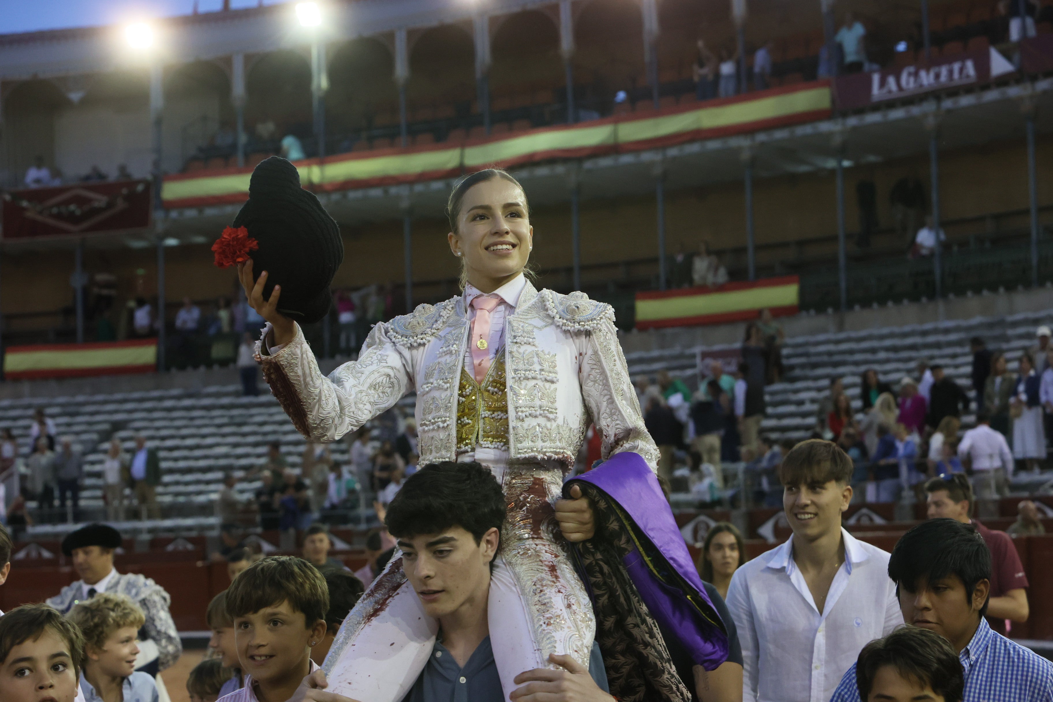 Las mejores imágenes de la novillada que abrió la Feria