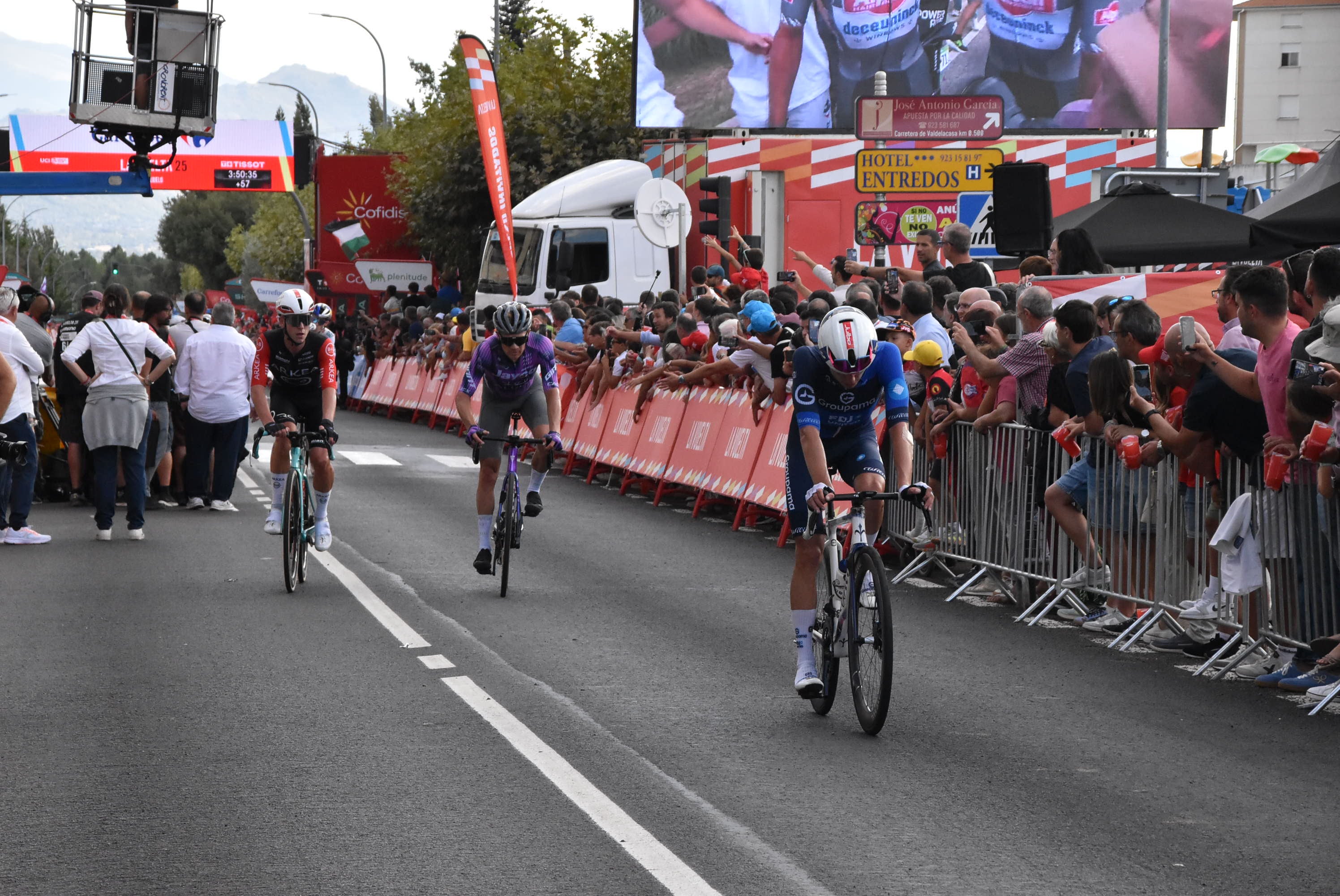 Guijuelo vive una gran jornada de ciclismo con gran ambiente en sus calles