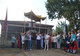 El Cristo saliendo de la ermita