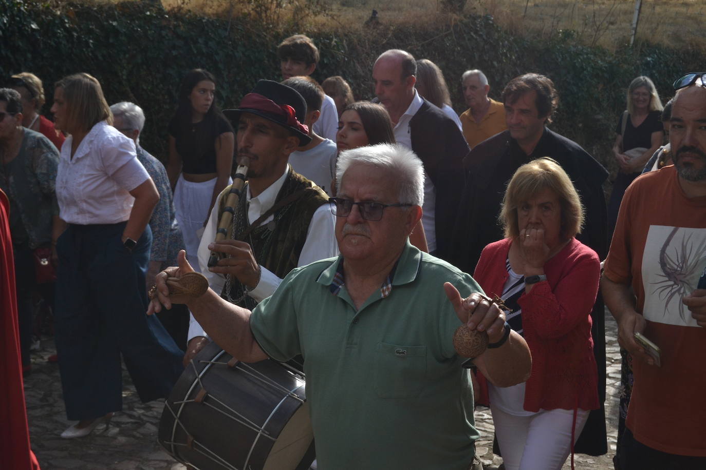 Monsagro cumple con la tradicional subida del Cristo