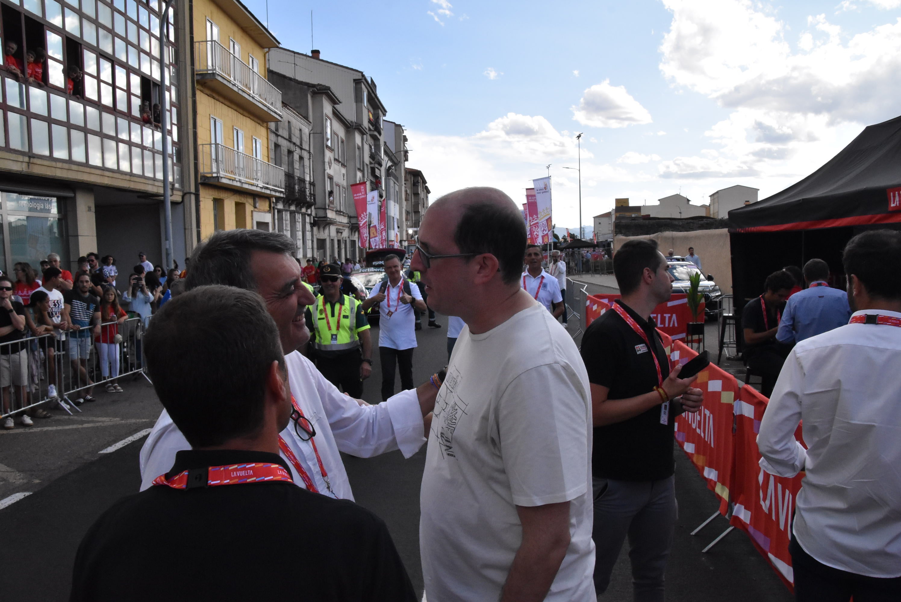 Guijuelo vive una gran jornada de ciclismo con gran ambiente en sus calles