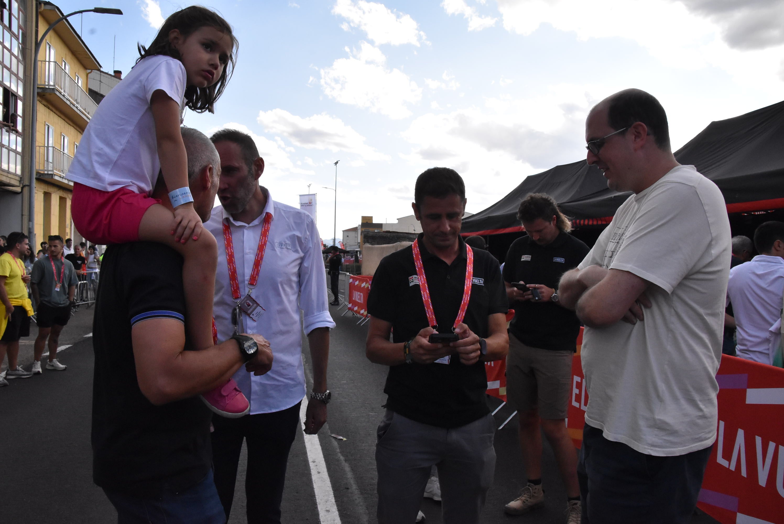 Guijuelo vive una gran jornada de ciclismo con gran ambiente en sus calles
