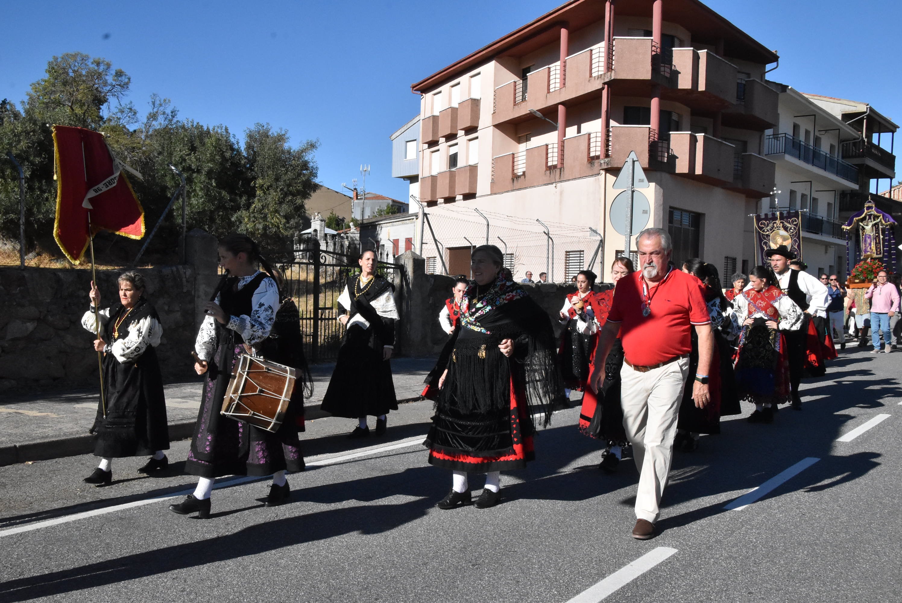 El Cristo de Valvanera vuelve a su ermita con sus fieles en Sorihuela