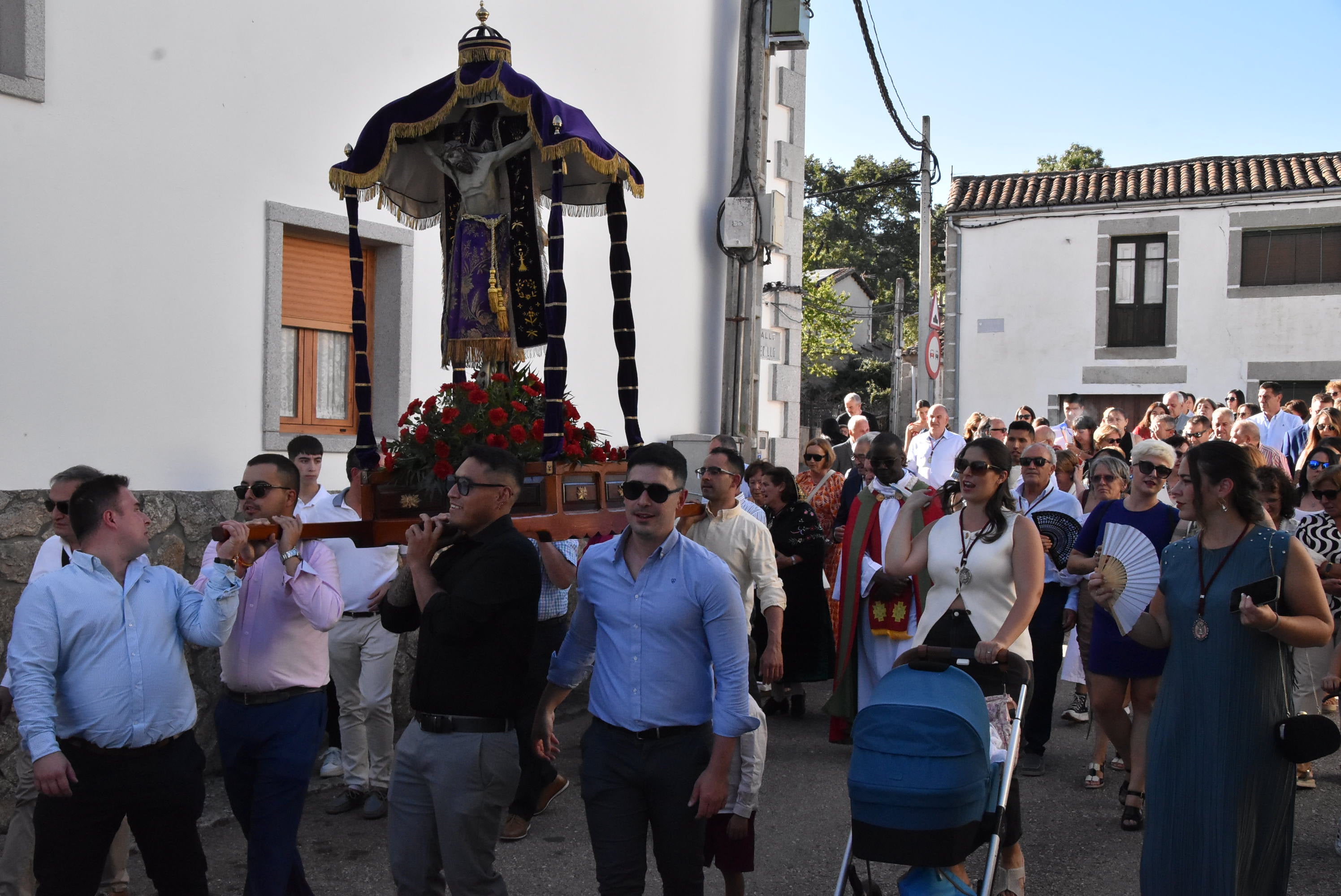 El Cristo de Valvanera vuelve a su ermita con sus fieles en Sorihuela