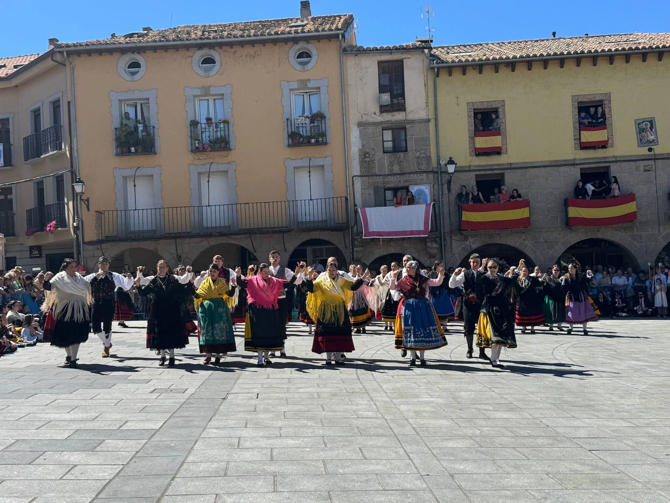 La Virgen de la Vega luce con esplendor en Piedrahita