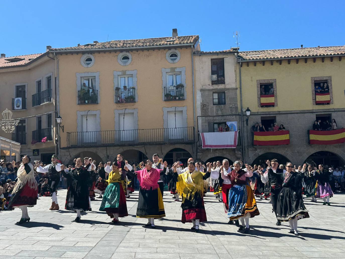 La Virgen de la Vega luce con esplendor en Piedrahita