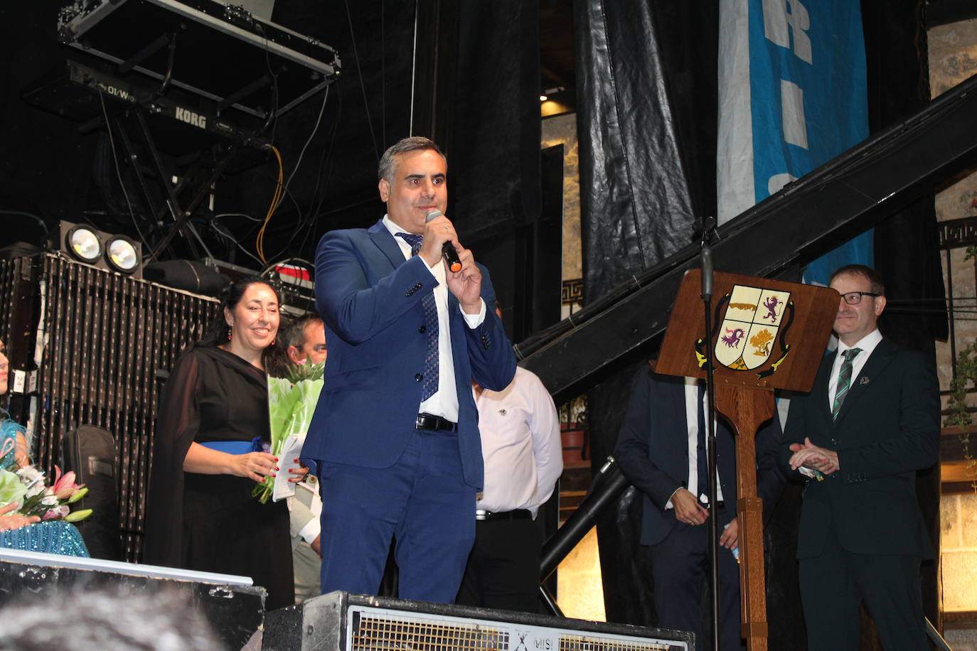 San Esteban de la Sierra celebra una intensa jornada de vísperas en honor al Cristo