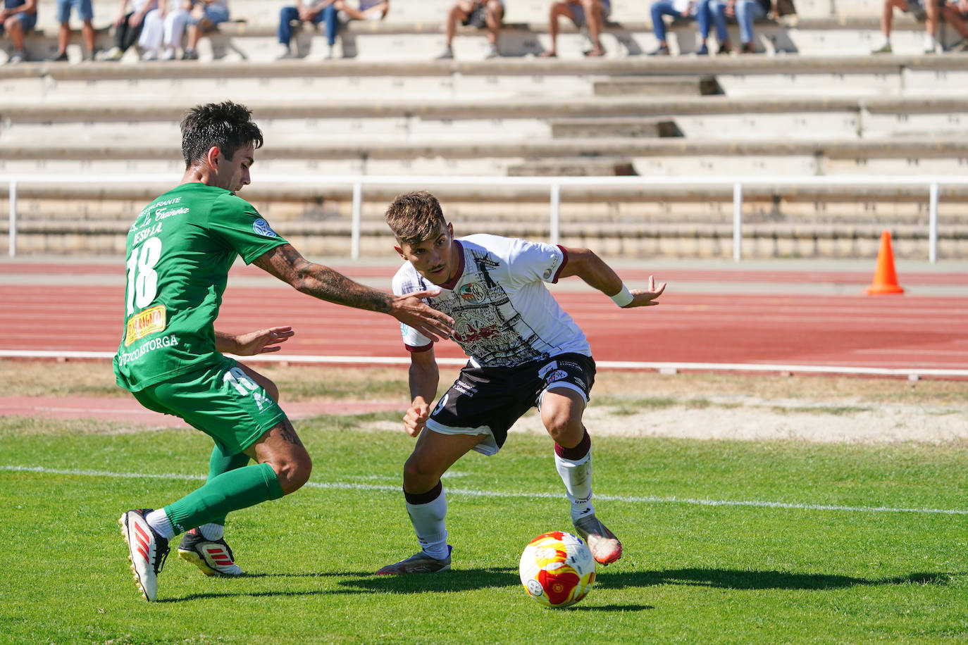Las mejores imágenes del triunfo del Salamanca UDS en Las Pistas