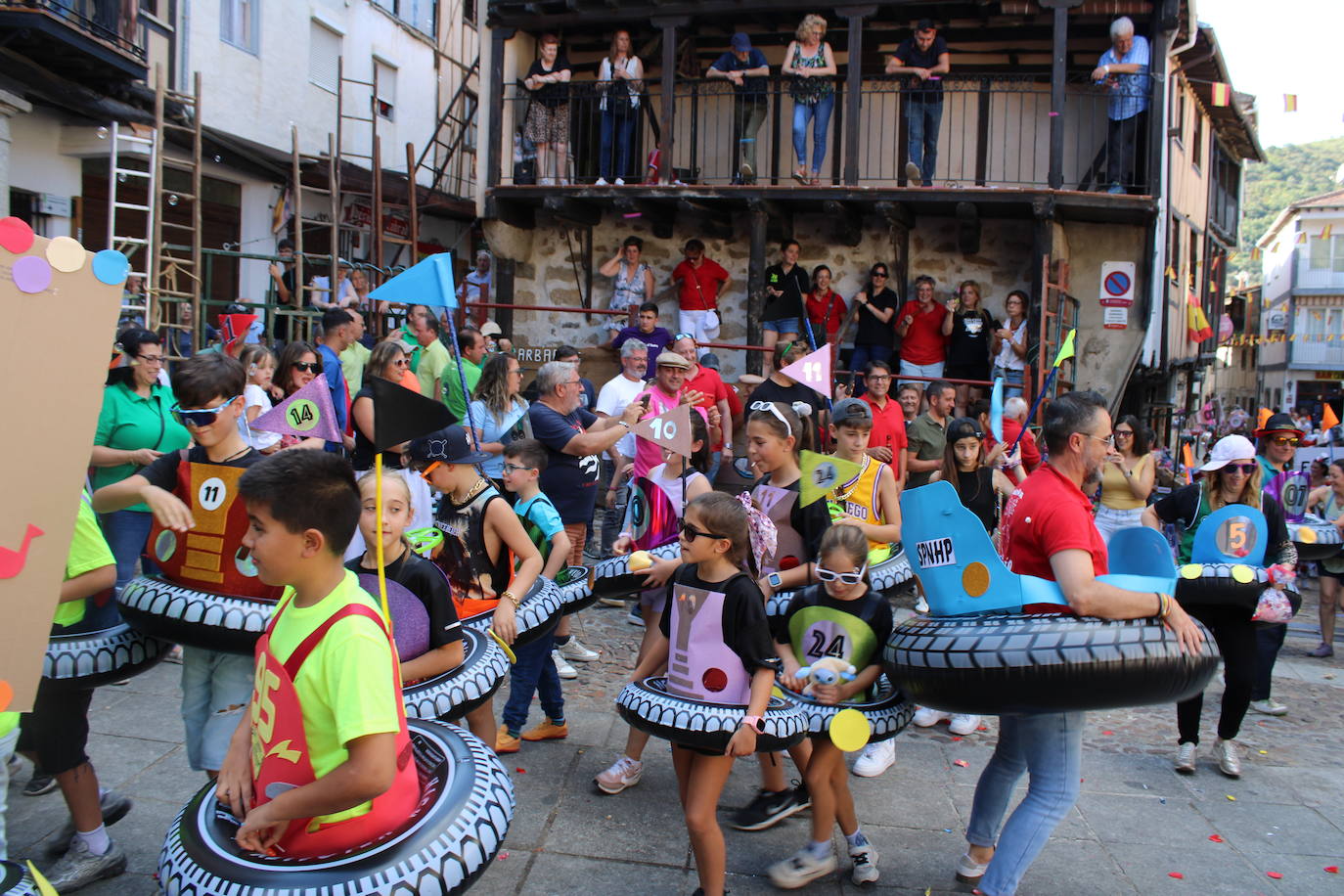 San Esteban de la Sierra disfruta con el toro