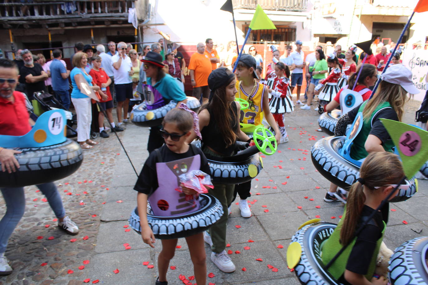 San Esteban de la Sierra disfruta con el toro
