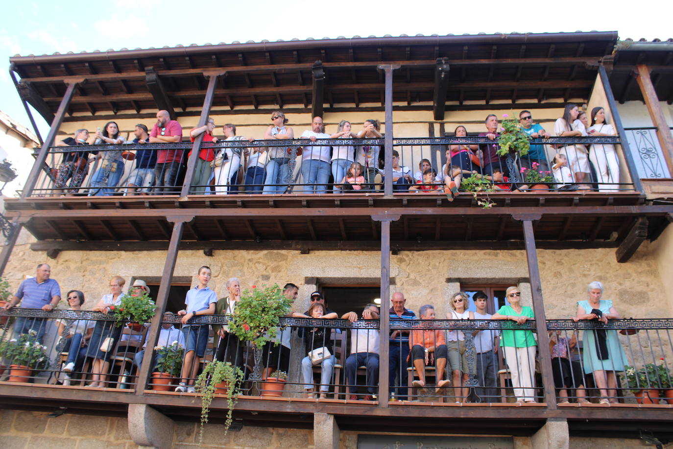 San Esteban de la Sierra disfruta con el toro