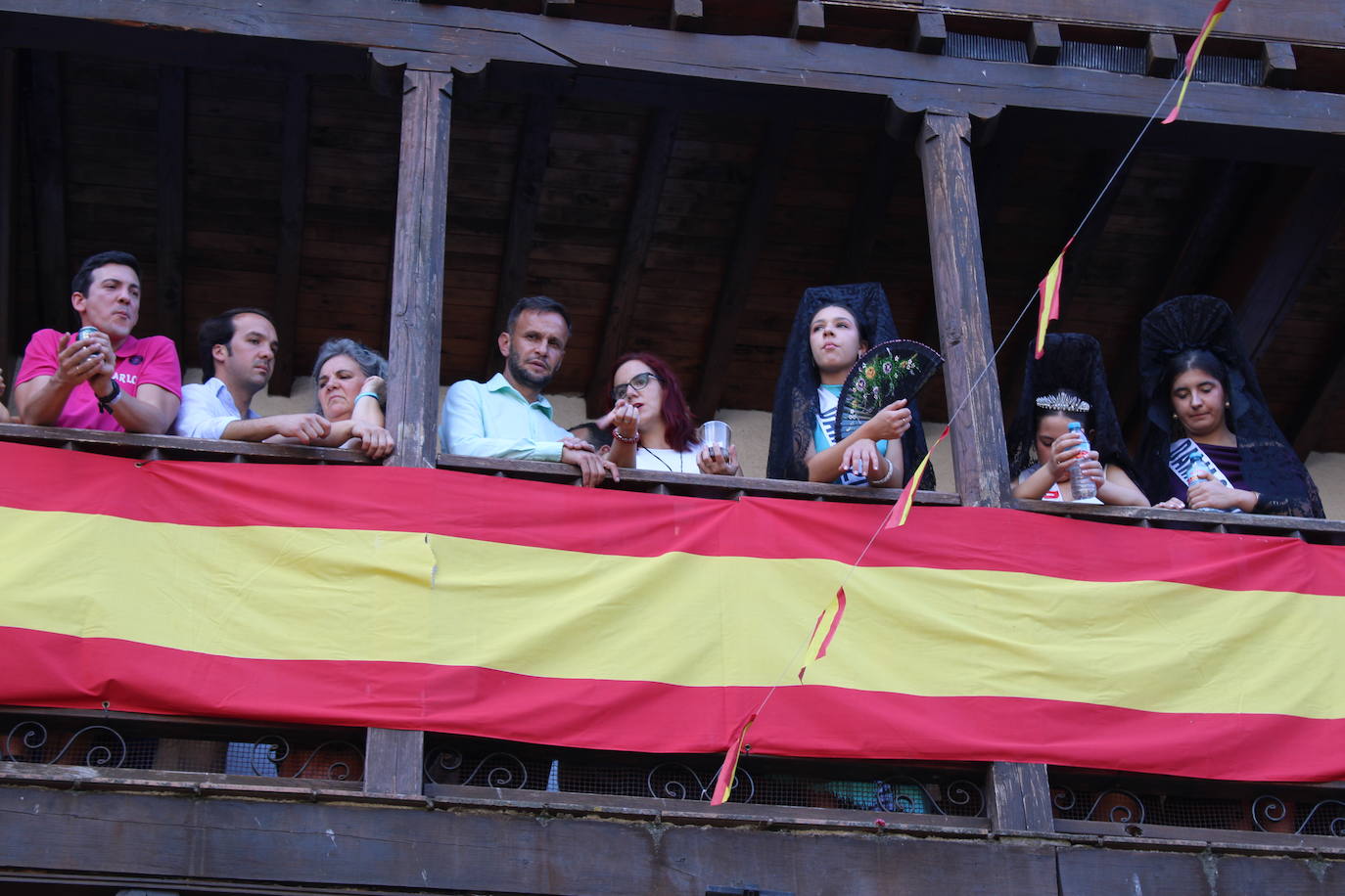 San Esteban de la Sierra disfruta con el toro