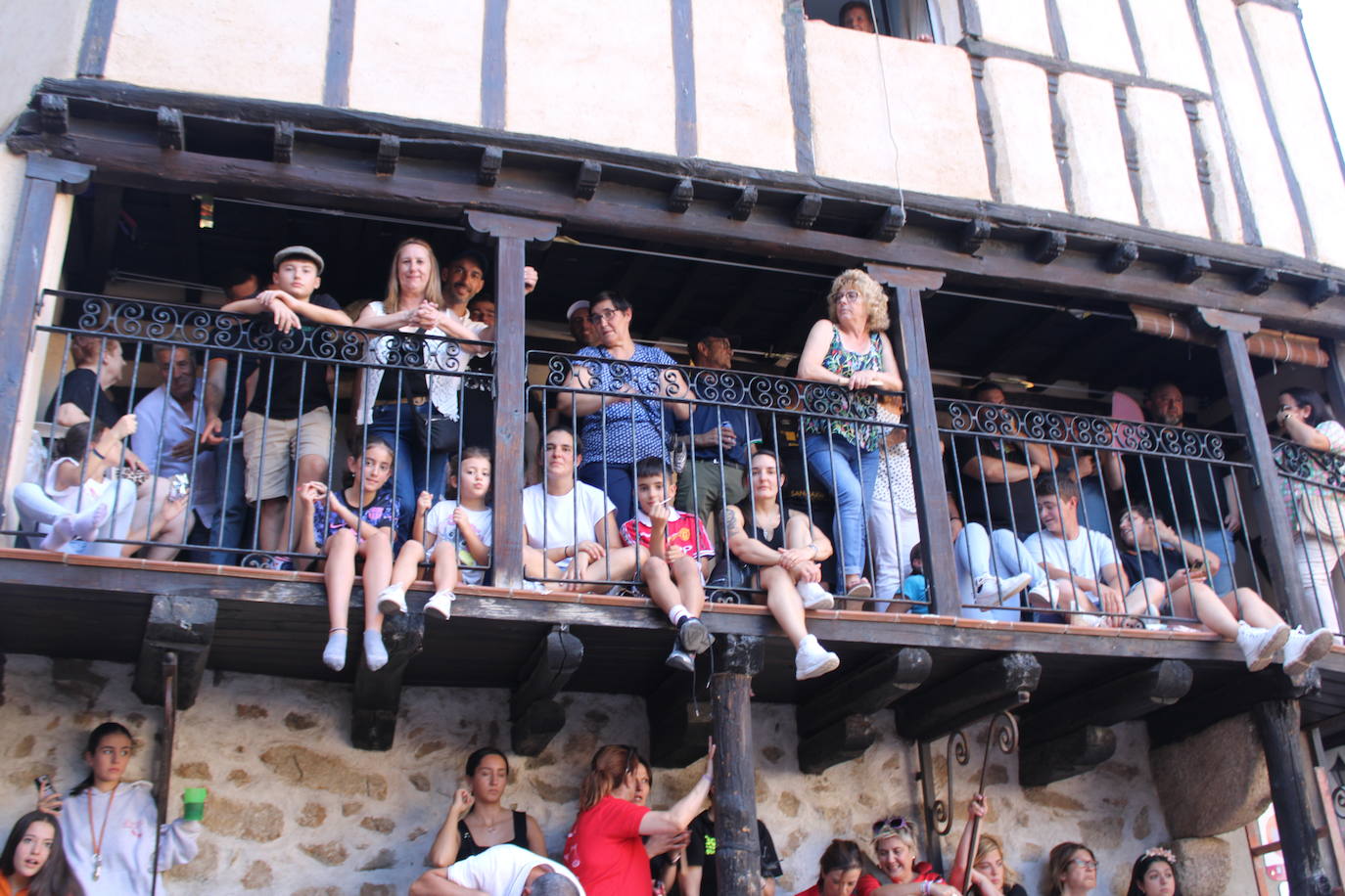 San Esteban de la Sierra disfruta con el toro