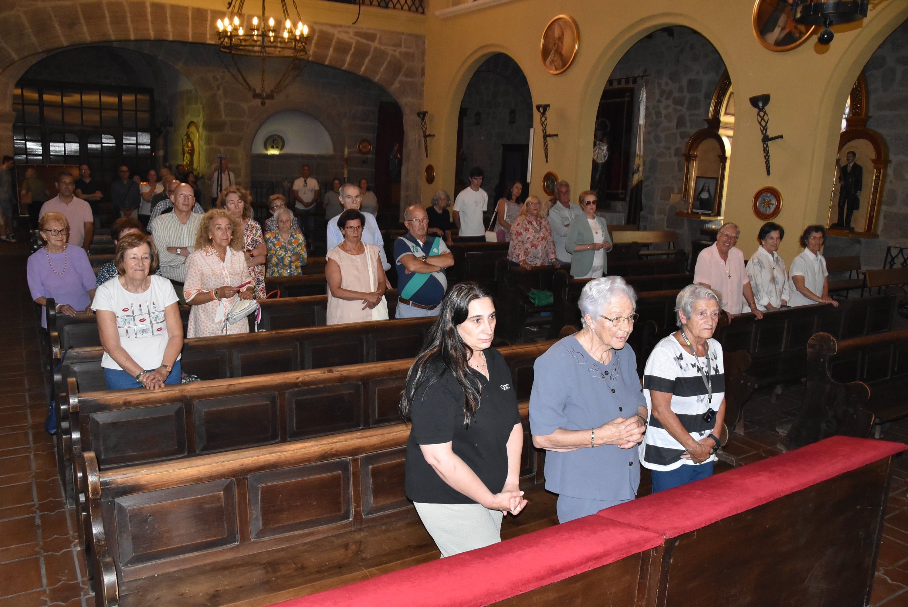 La Seráfica Hermandad de Béjar se despide de su párroco