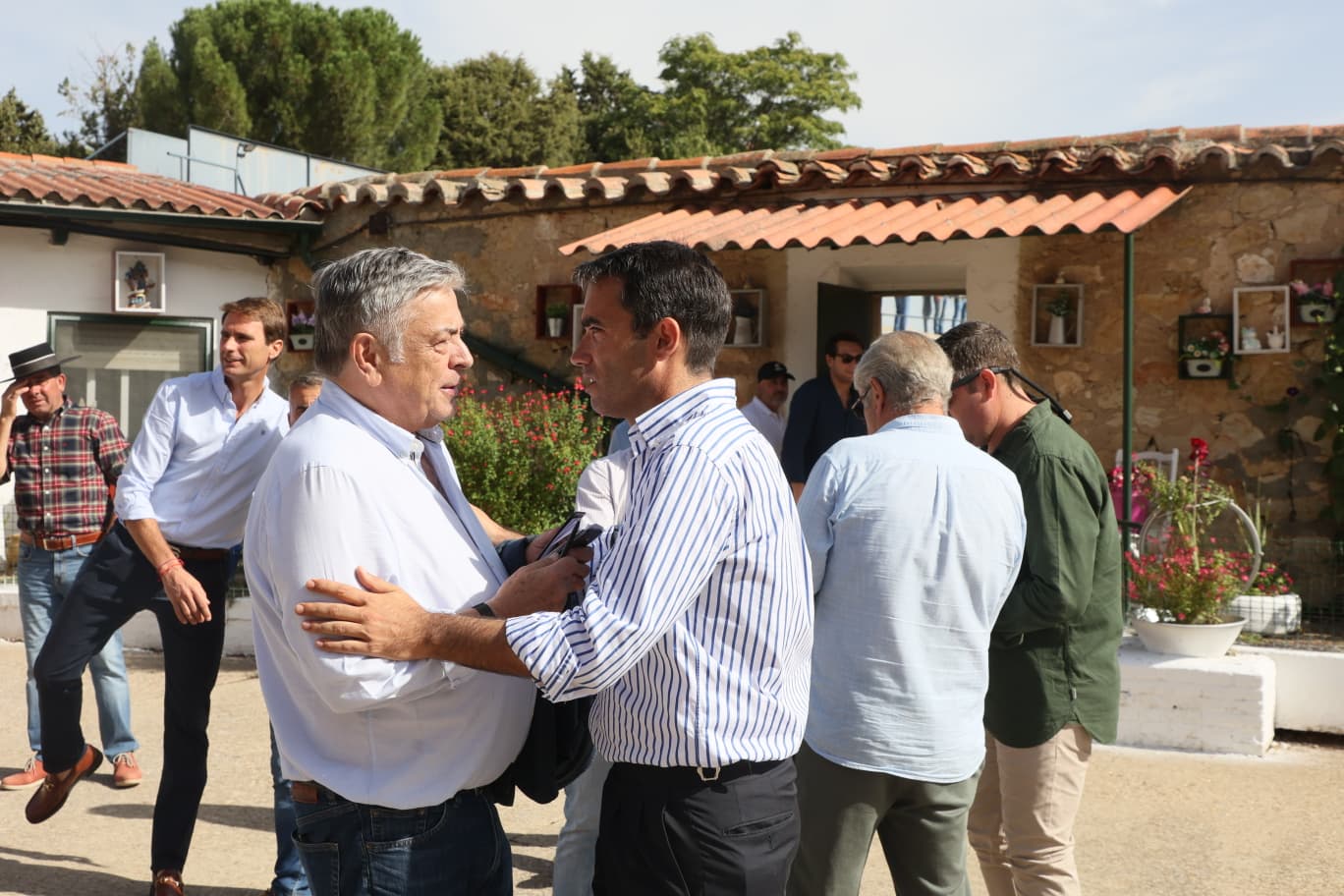 Morante reaparece en La Glorieta tras el 14J con Filósofo